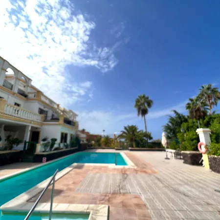 Bright And Quiet Windsor Park Apartment *